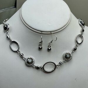 Elegant Silver Necklace and Earring Set